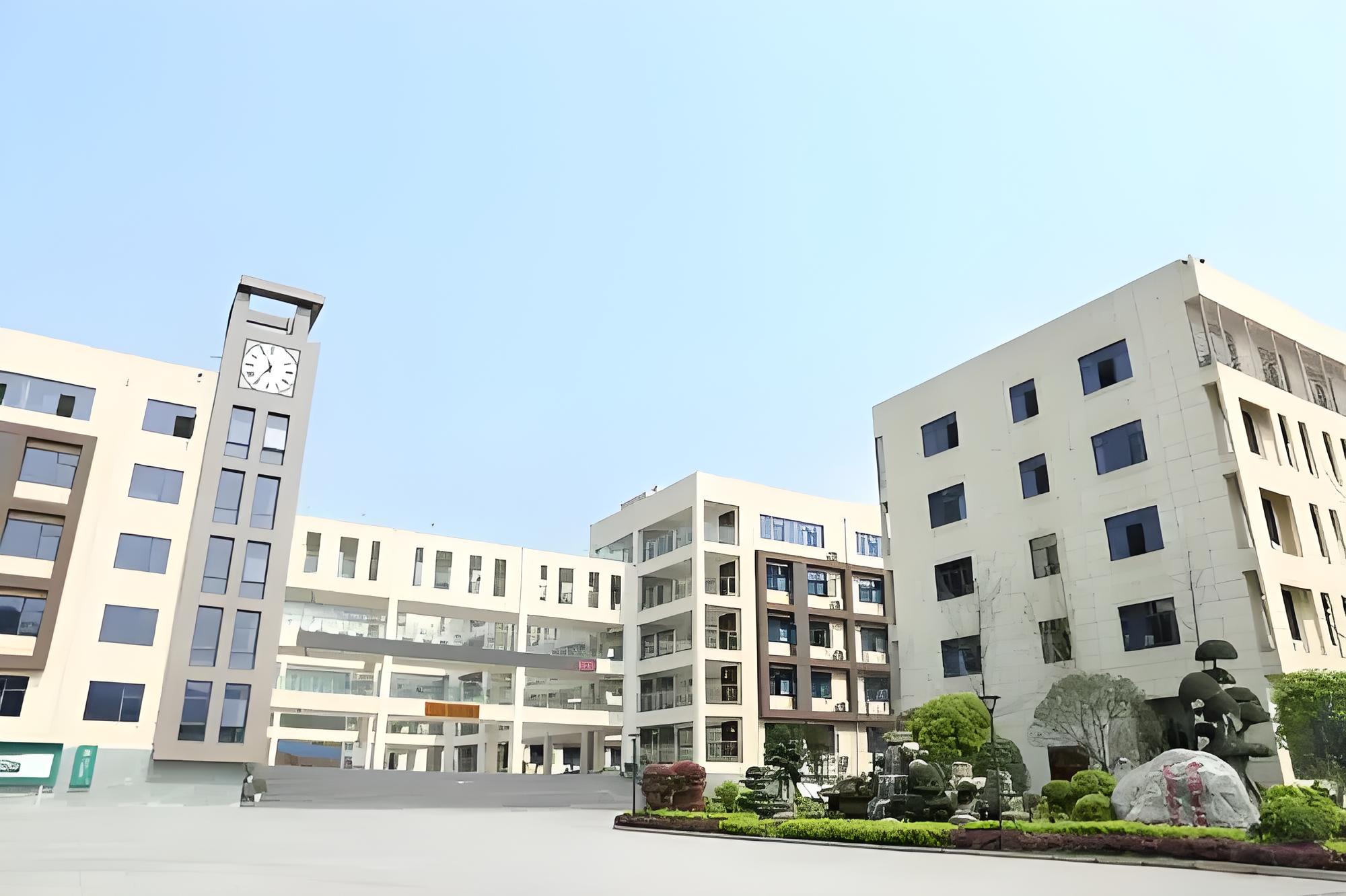 2025年泸州市金兰高中近三年的招生分数线|录取分数线是多少？